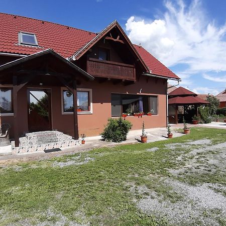 Becze Vanda Kulcsoshaz Lazarea Екстер'єр фото